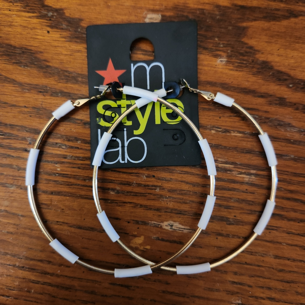 Mstylelab Gold and White Striped Hoop Earrings